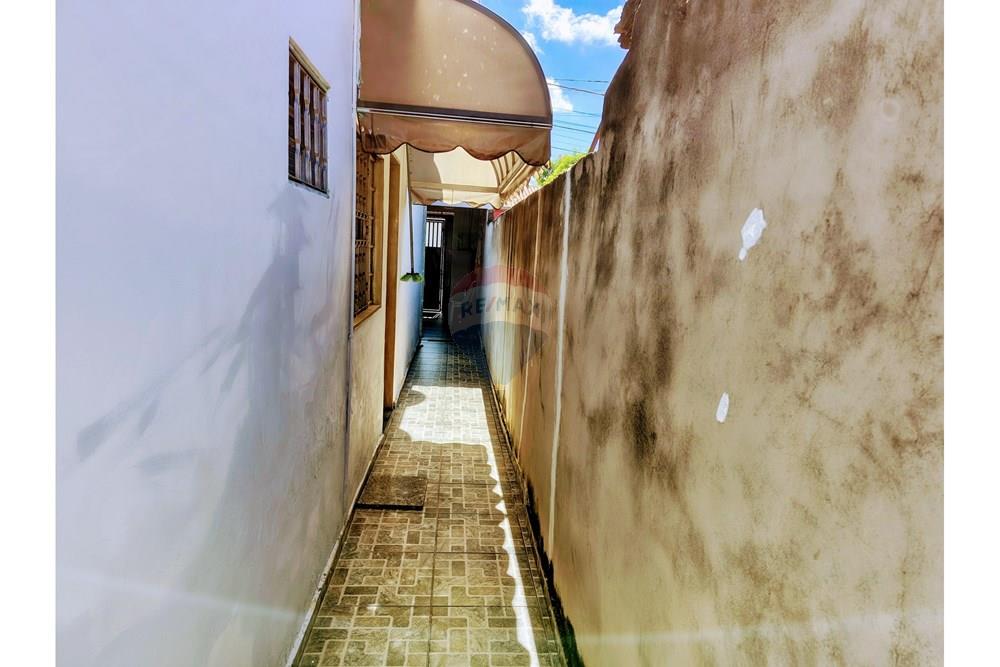 Casa - Venda - Cosmópolis , São Paulo - corredor (2).jpg - Área de serviço - 690831047-351