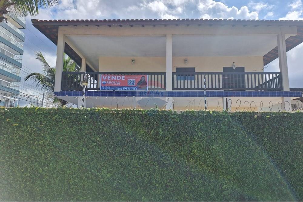 Sobrado - Venda - Bertioga , São Paulo - sobrado-a-venda-no-centro-de-bertioga-com-3-quartos-e-1-suites-50m-da-praia-remax-690341014-14-corretora-paula-jacometti-foto51. - Fachada - 690341014-18