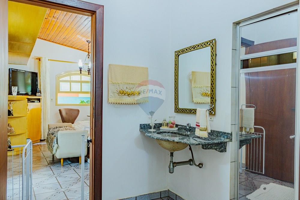 Casa - Venda - Nazaré Paulista , São Paulo - RINF-057.jpg - 690921066-76