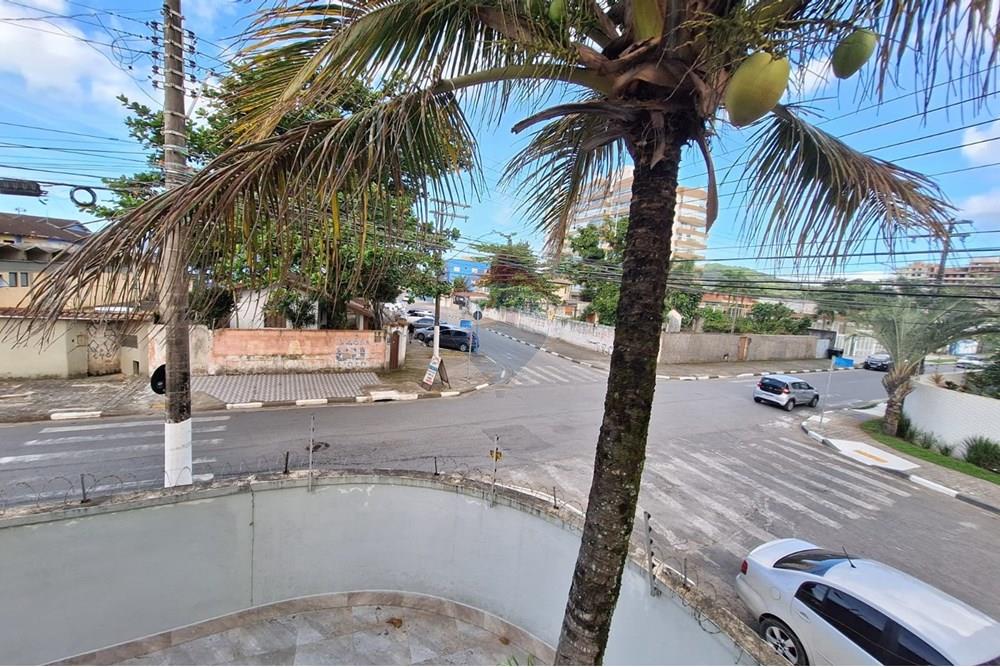 Sobrado - Venda - Bertioga , São Paulo - sobrado-a-venda-no-centro-de-bertioga-com-3-quartos-e-1-suites-50m-da-praia-remax-690341014-14-corretora-paula-jacometti-foto31. - Terraço - 690341014-18