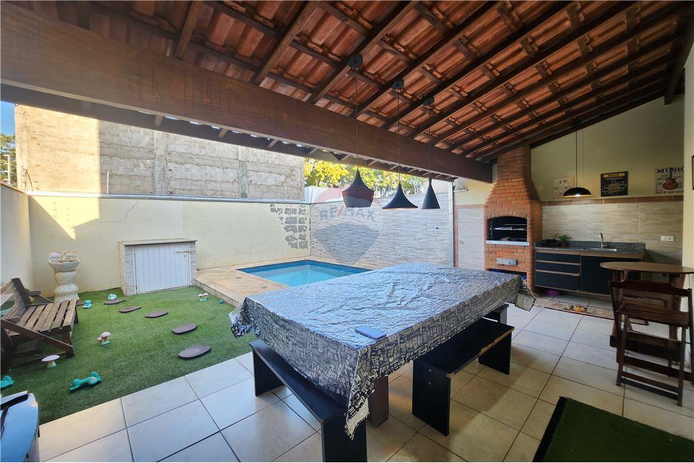 Casa à venda com 3 quartos, 177m² - Foto 32