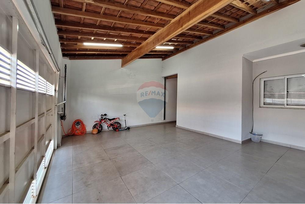 Casa à venda com 2 quartos, 150m² - Foto 16