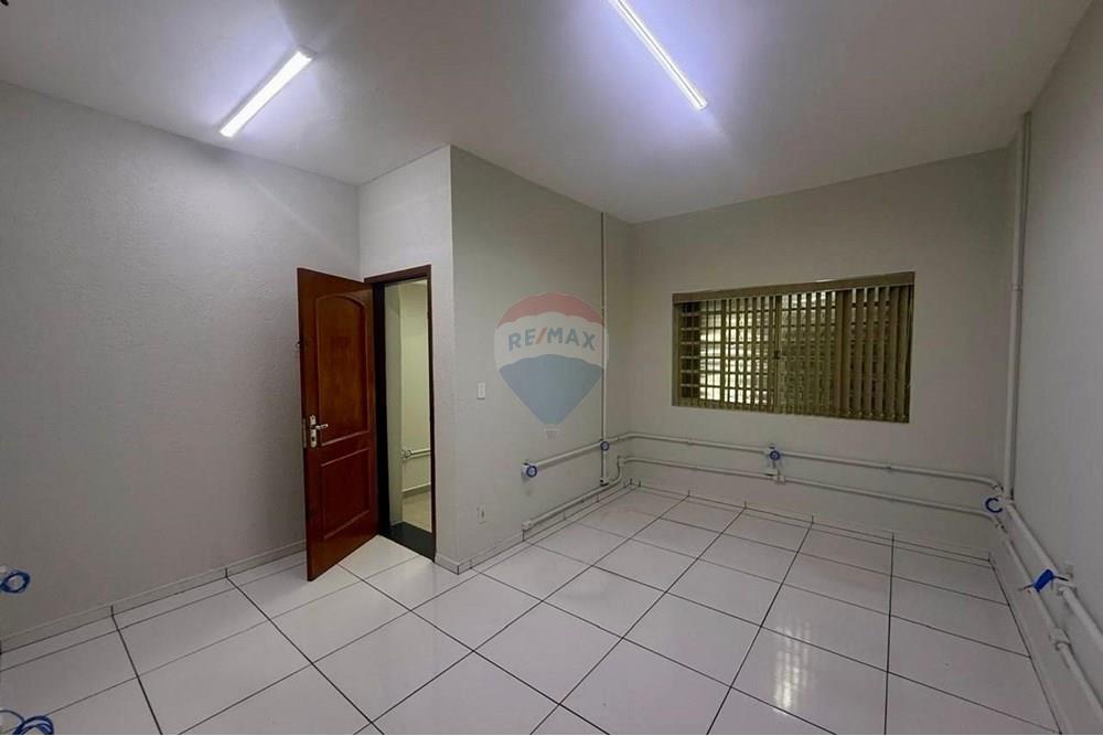 Casa Comercial - Alugar - Americana , São Paulo - Casa com Av São Jeronimo.jfif7.jpeg - 690231102-21
