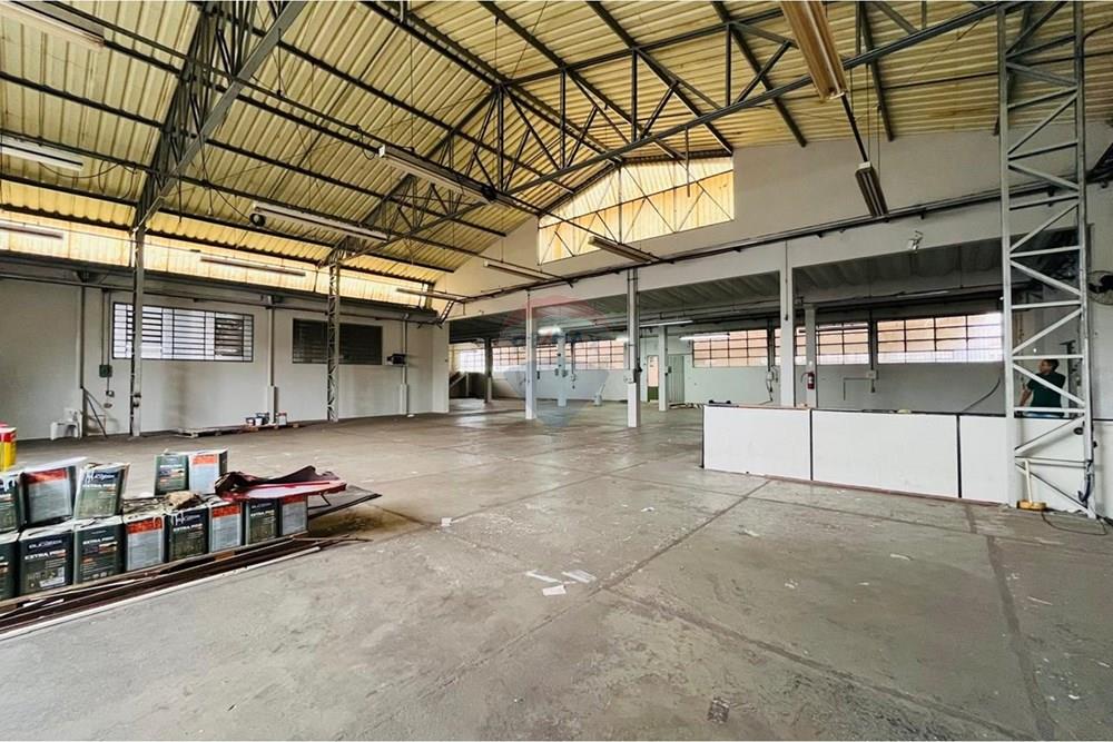 Galpão - Alugar - Valinhos , São Paulo - Galpão superior frontal 2.jpeg - 690491079-11