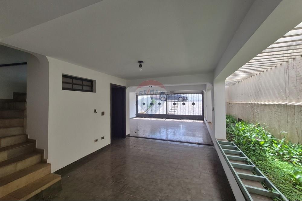 Casa à venda com 5 quartos, 312m² - Foto 46