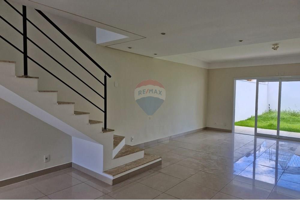 Casa de Condomínio - Alugar - Valinhos , São Paulo - Sala fundo.jpeg - 690851002-143