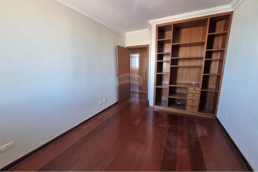 Apartamento à venda com 4 quartos, 221m² - Foto 52