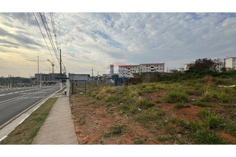 Terreno - Venda - Hortolândia , São Paulo - Imagem do WhatsApp de 2025-10-01 à(s) 17.14.46_eff5cb93.jpg - Garagem - 690701020-99