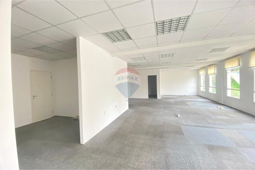 Cj. Comercial/ Sala - Alugar - Campinas , São Paulo - WhatsApp Image 2025-12-18 at 08.09.12 (1).jpeg - 690681167-92