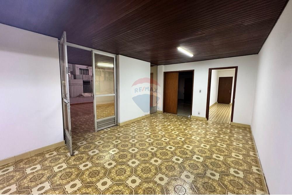 Casa Comercial - Alugar - Bragança Paulista , São Paulo - WhatsApp Image 2025-03-24 at 10.37.30 (4).jpeg - 690041127-26