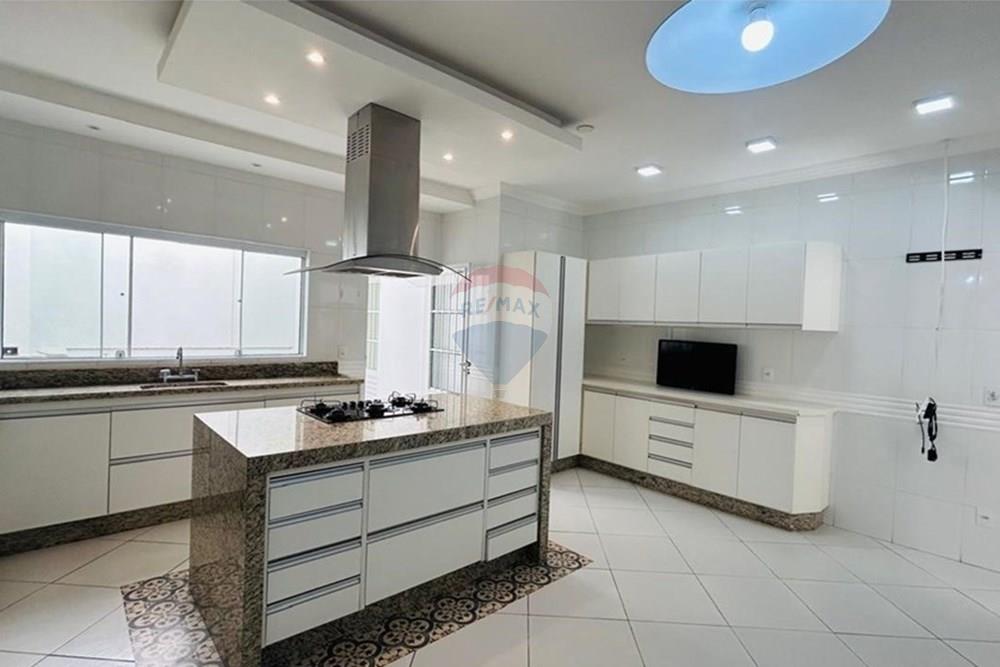 Casa de Condomínio - Venda - Bragança Paulista , São Paulo - 0ab34963-8b30-476a-8c7a-f947a028f6a5.jpg - 690041152-7