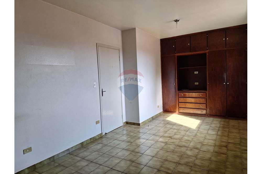 Casa à venda com 6 quartos, 249m² - Foto 24