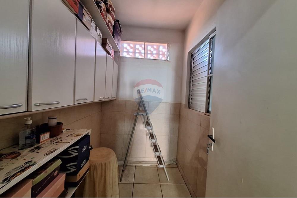 Casa à venda com 2 quartos, 144m² - Foto 32