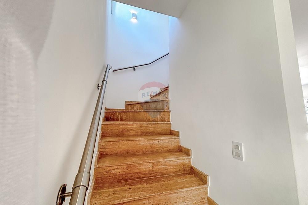 Casa de Condomínio - Venda - Vinhedo , São Paulo - Escada-16.jpg - 690491085-8