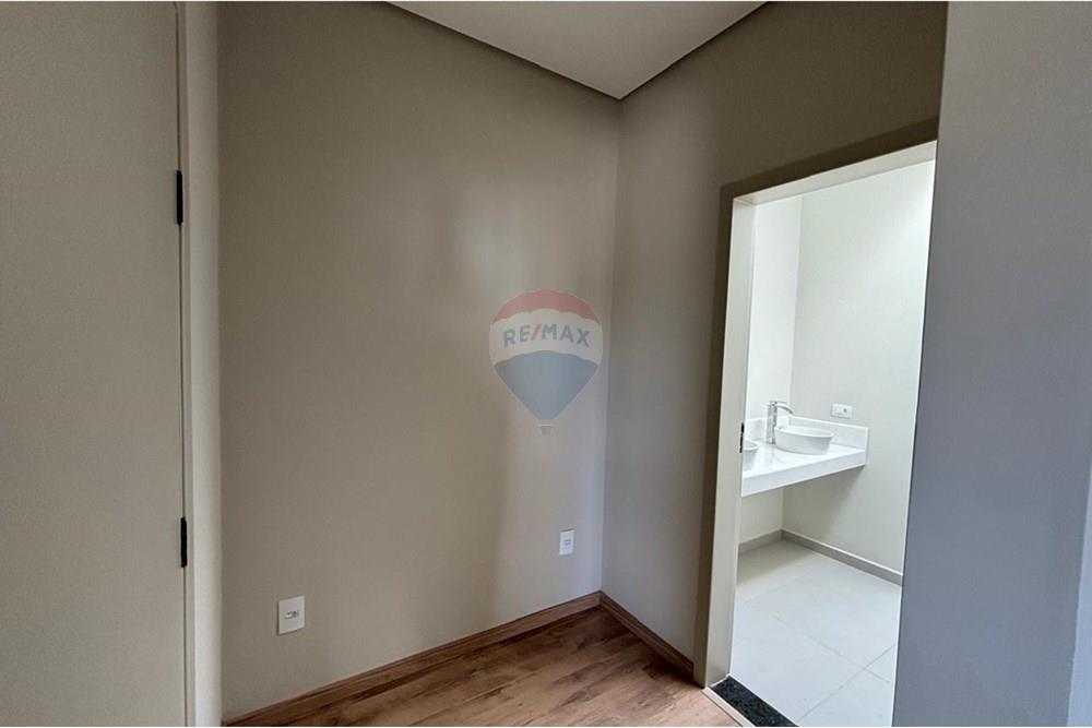 Casa de Condomínio - Venda - Itupeva , São Paulo - WhatsApp Image 2025-06-12 at 15.37.05 (24).jpeg - Closet - 690801050-6