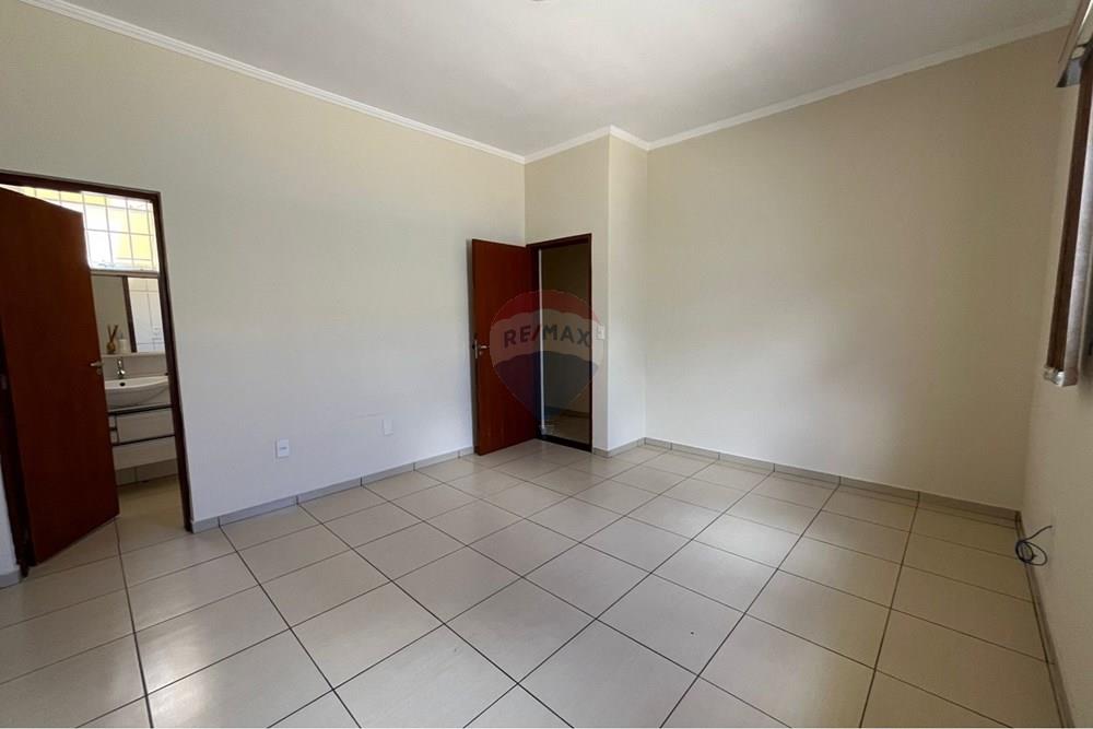 Casa - Alugar - Bragança Paulista , São Paulo - WhatsApp Image 2026-01-26 at 12.44.08 (1).jpeg - 690041127-121