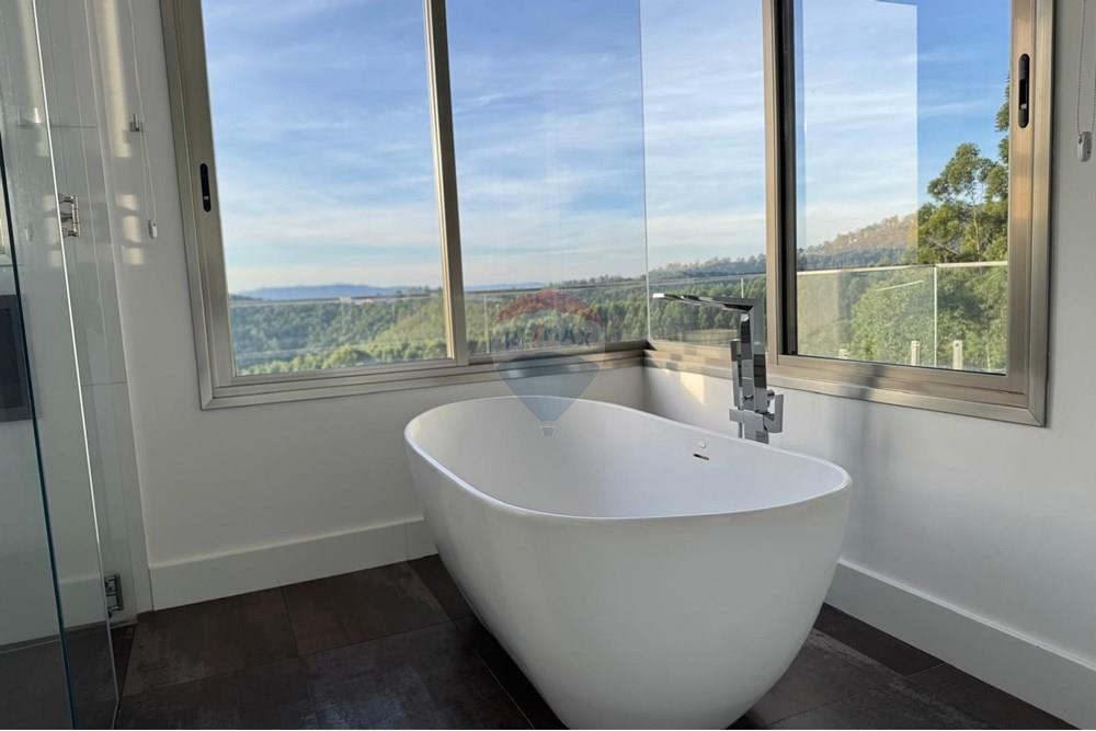 Casa - Alugar - Santana de Parnaíba , São Paulo - 156e9440-730a-4e20-a4cc-a5bc2b33dee5.jpeg - Banheiro - 691141013-51