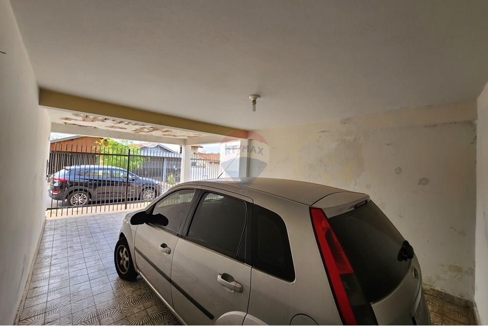 Casa à venda com 2 quartos, 100m² - Foto 4