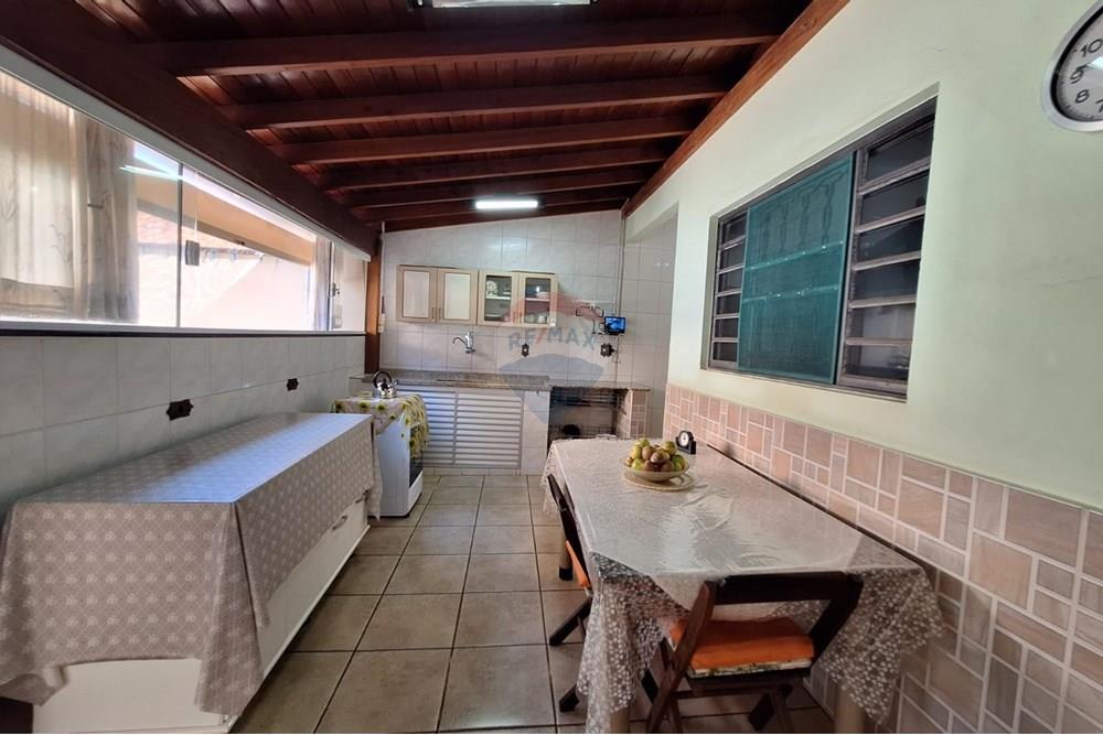 Casa à venda com 2 quartos, 144m² - Foto 28