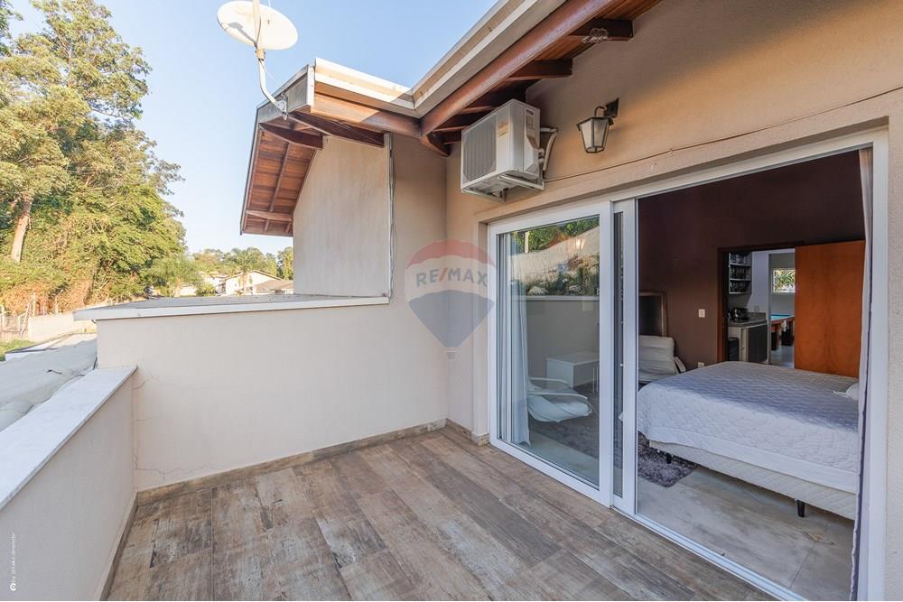 Casa de Condomínio - Venda - Vinhedo , São Paulo - varanda do quarto do piso superior.jpg - 690941020-66