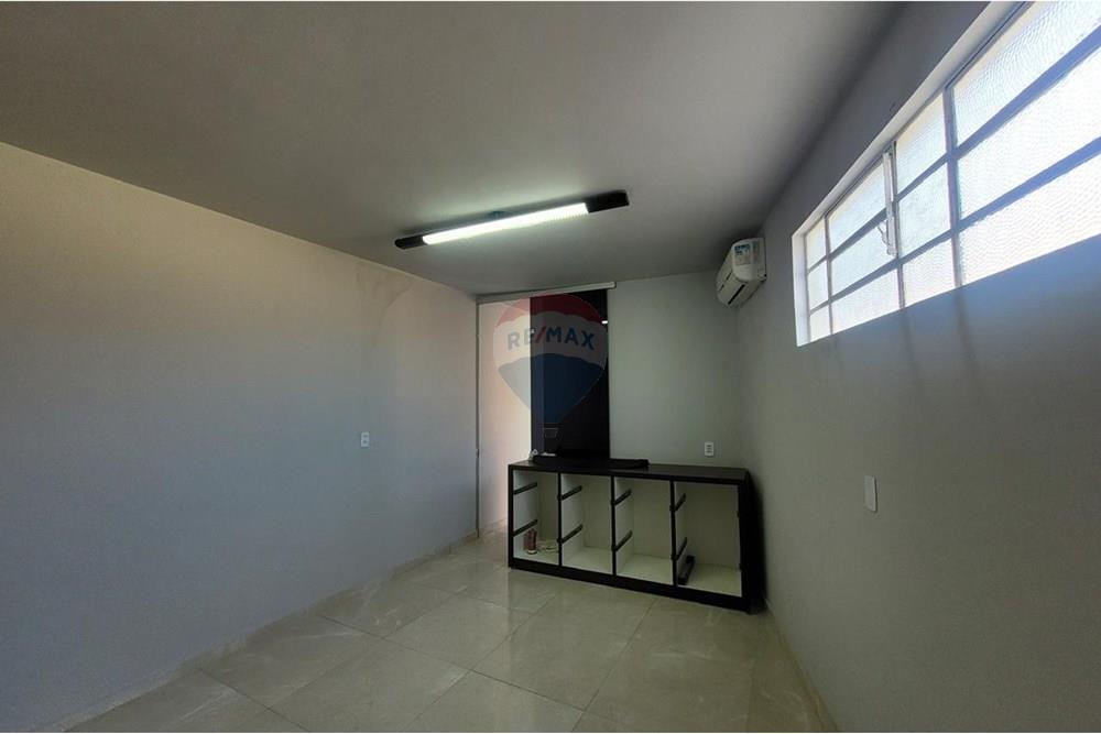 Casa Comercial - Alugar - Mogi Guaçu , São Paulo - WhatsApp Image 2025-11-28 at 01.02.10 (3).jpeg - 690281055-82