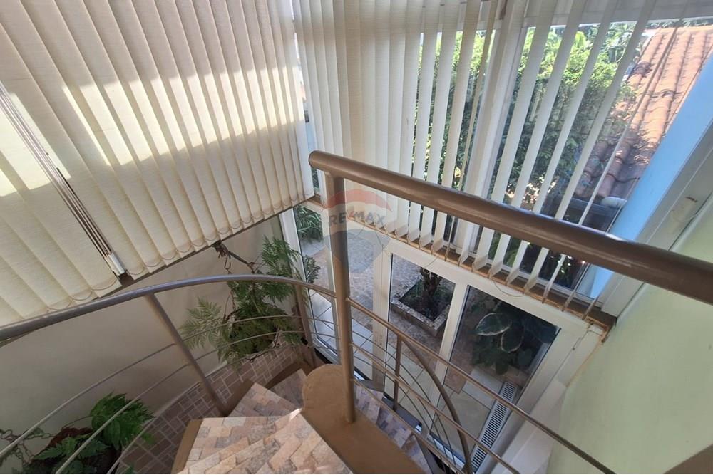 Casa à venda com 2 quartos, 144m² - Foto 17