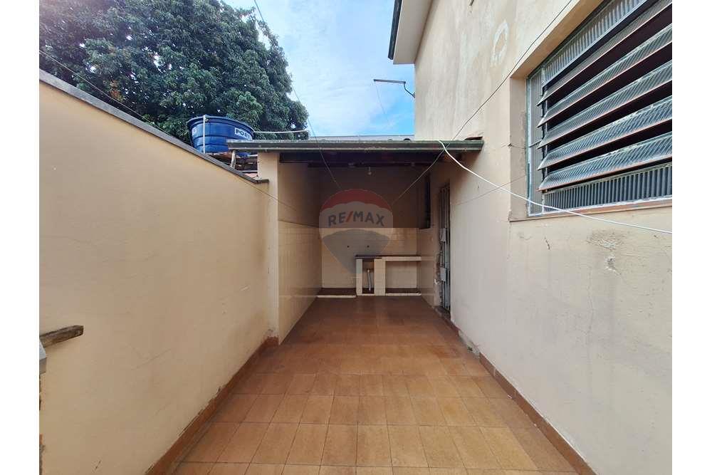 Casa à venda com 6 quartos, 249m² - Foto 57