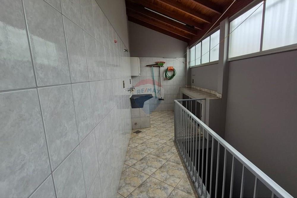 Casa - Alugar - Capivari , São Paulo - WhatsApp Image 2025-10-31 at 12.19.53 (1).jpeg - Lavanderia - 690091037-16