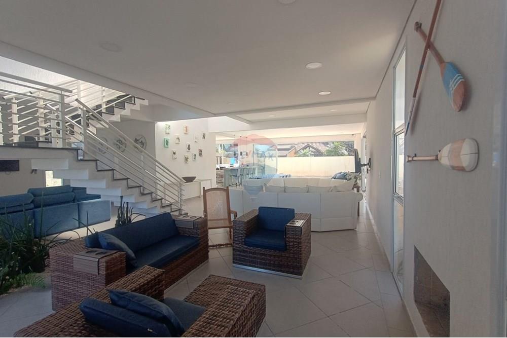 Casa - Venda - Bertioga , São Paulo - casa-com-6-suites-a-venda-na-Morada-da-Praia-Bertioga-remax-690341032-30-corretor-Edivaldo-Santos-foto001.jpg - Sala - 690341032-30