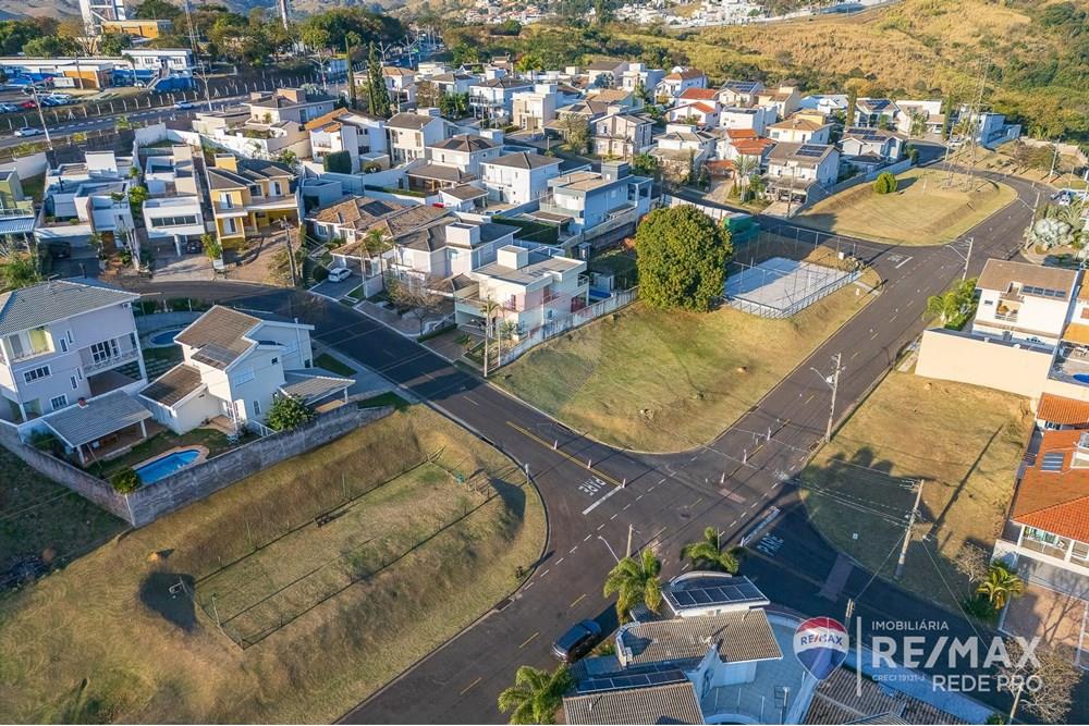 Casa de Condomínio - Venda - Valinhos , São Paulo - DJI_20250815165612_0016_D_EDIVOFURTAEDIVOFURTADO-RG98002306922 SSPCE - Villagio Fiorentino -  REDE PRO II - 690851076-157 - GILB - 690851076-157