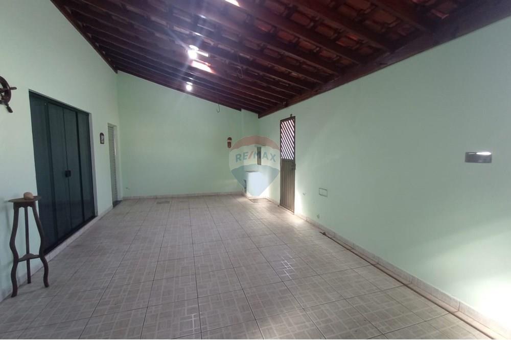 Casa à venda com 4 quartos, 199m² - Foto 5