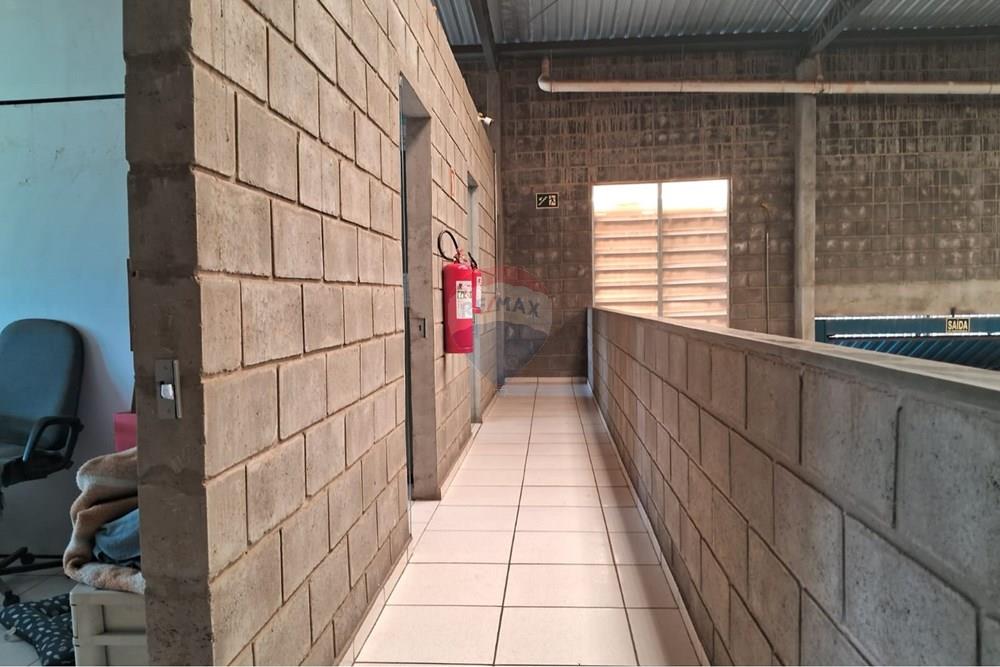 Galpão - Venda - Mogi Guaçu , São Paulo - galpao 9.jpeg - 690751035-248