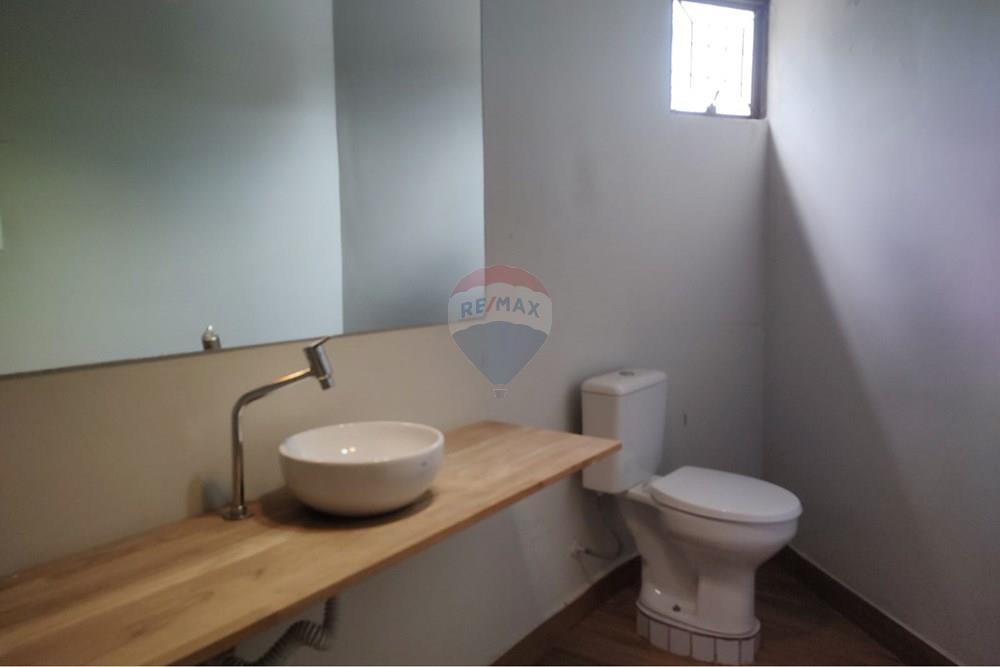 Casa Comercial - Alugar - Jundiaí , São Paulo - WhatsApp Image 2026-03-30 at 16.31.37 (1).jpeg - Banheiro - 690791223-1