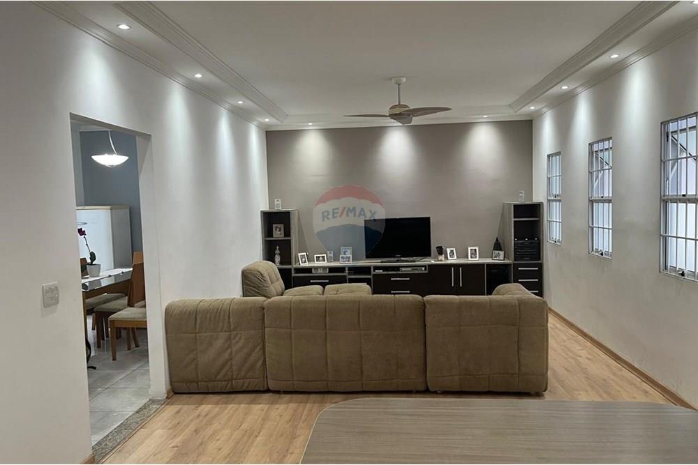 Casa - Venda - Valinhos , São Paulo - WhatsApp Image 2025-09-25 at 12.54.33 (1).jpeg - 691181010-3