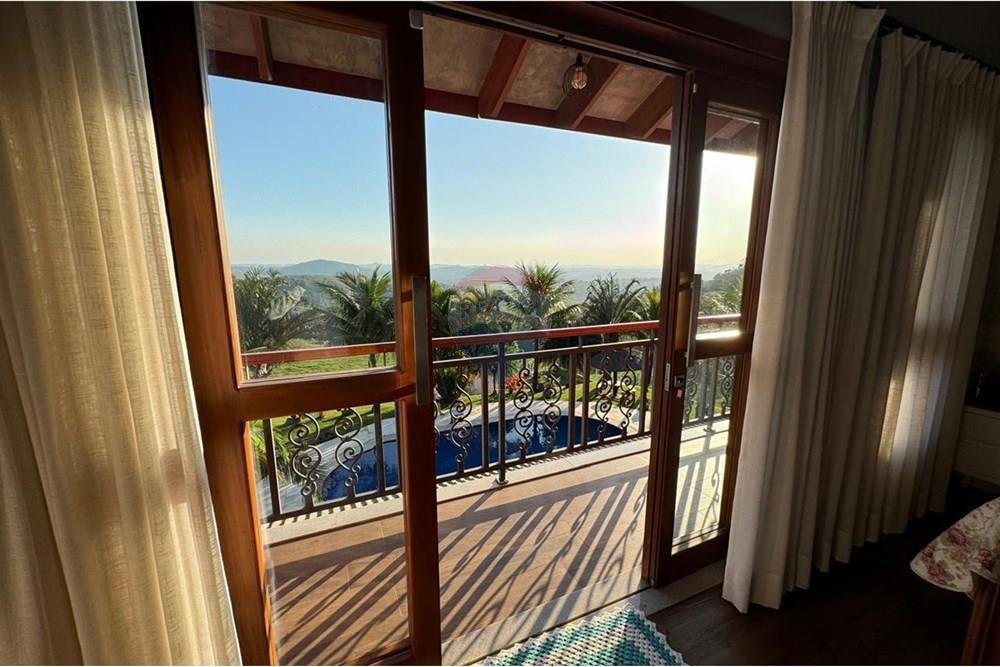 Chácara / Sítio / Fazenda - Venda - Atibaia , São Paulo - 5a639ebc-225a-4860-a666-17b146154ccb.jpeg - Quarto de família - 690471111-96