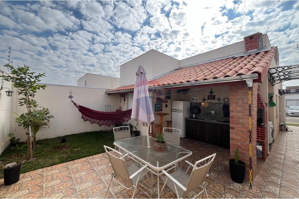 Casa para alugar com 2 quartos, 60m² - Foto 17