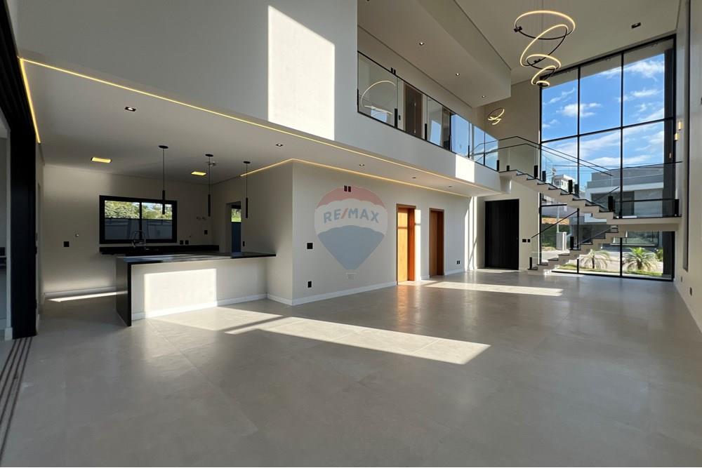 Casa de Condomínio - Venda - Santana de Parnaíba , São Paulo - DJI_20251110_162503_408.JPG - Sala - 691081036-1