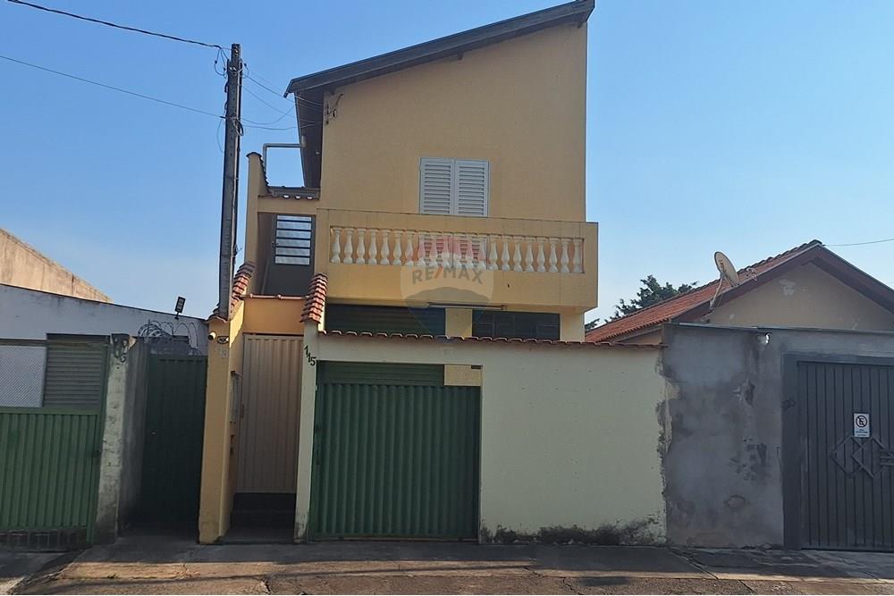 Casa à venda com 3 quartos, 137m² - Foto 2