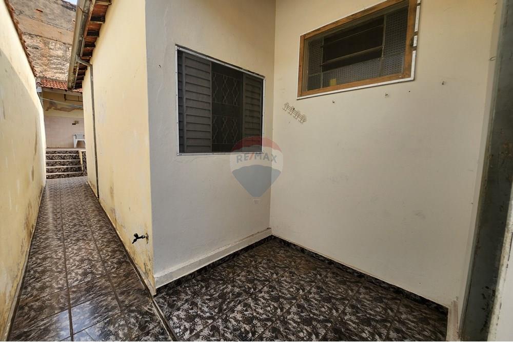 Casa à venda com 2 quartos, 100m² - Foto 30