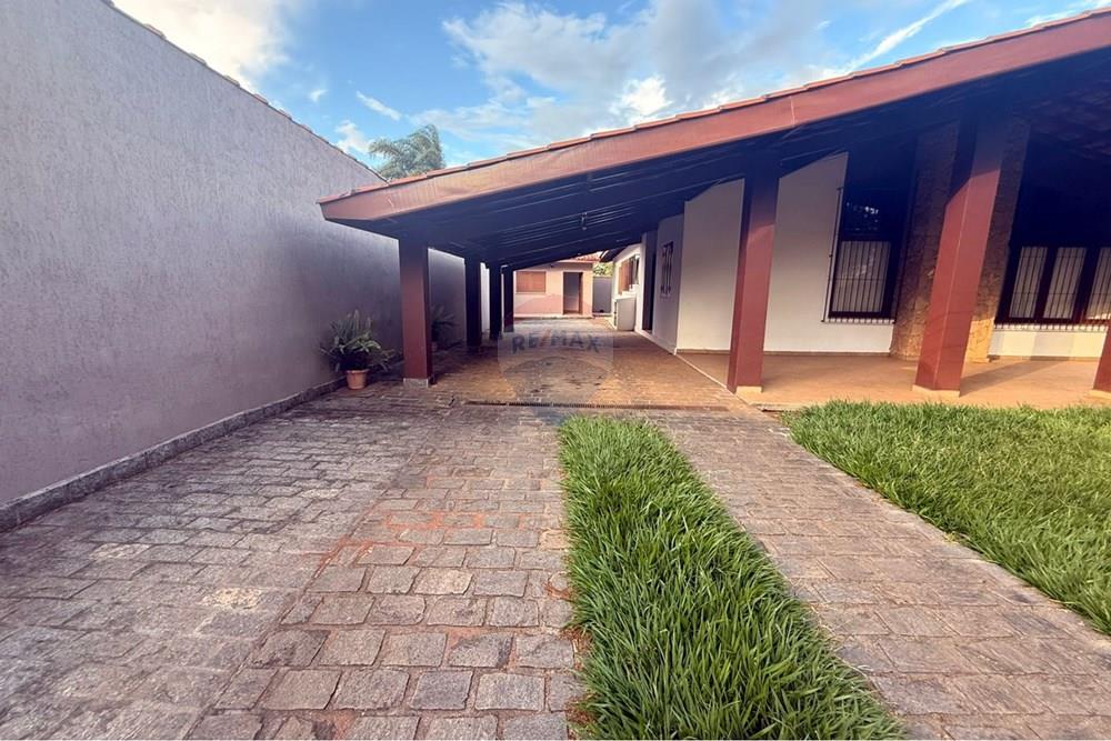 Casa - Alugar - Atibaia , São Paulo - WhatsApp Image 2026-01-13 at 11.17.19 (2).jpeg - Garagem - 690471182-6