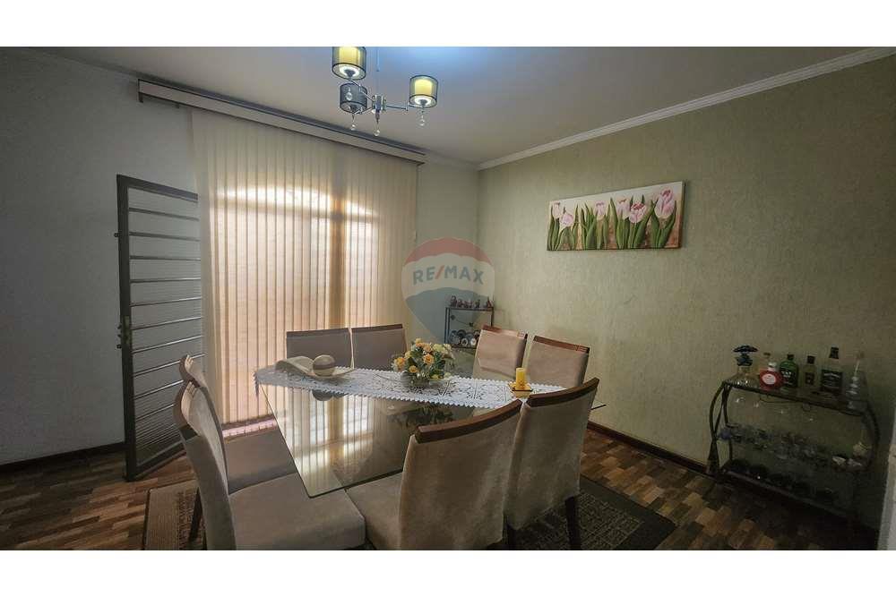 Casa à venda com 3 quartos, 250m² - Foto 23