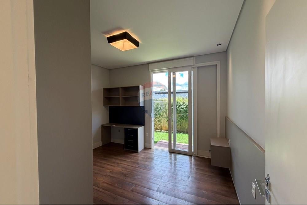 Casa de Condomínio - Alugar - Bragança Paulista , São Paulo - 6b1eb7d3-1eb1-42ed-ba3a-197563e94f79.jpeg - 690041127-117