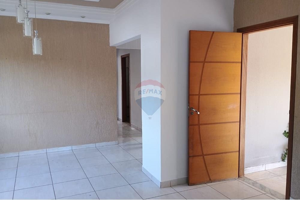 Casa para alugar com 2 quartos, 98m² - Foto 38