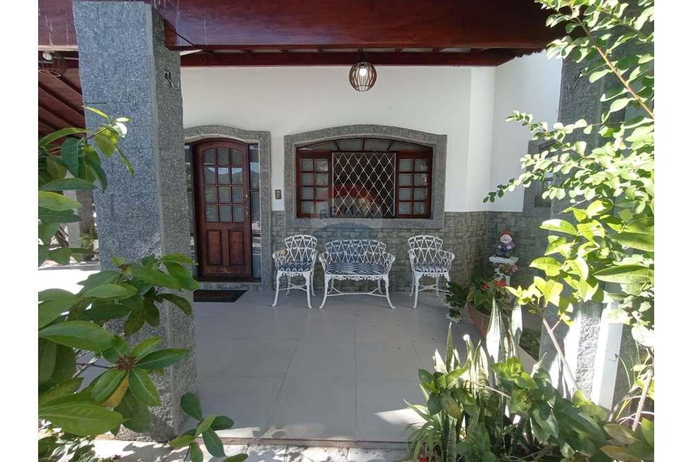 Casa à venda com 5 quartos, 199m² - Foto 10