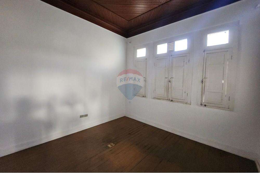 Prédio Inteiro para alugar com 3 quartos, 146m² - Foto 2