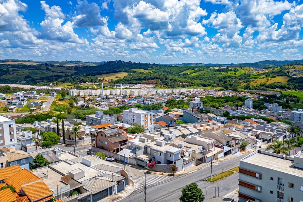 Casa - Venda - Atibaia , São Paulo - 23- Sobrado de Esquina com 3 Quartos e 3 Vagas de Garagem.jpg - 690921092-5