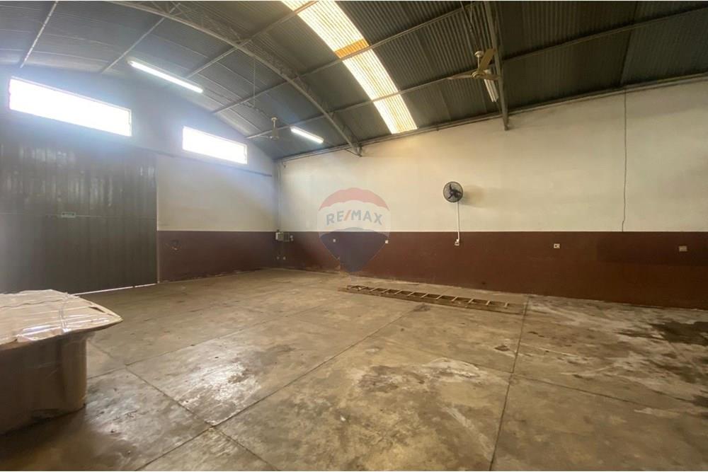 Comercial - Almacén - Piracicaba , Sao Paulo - BR - Imagem do WhatsApp de 2025-10-10 à(s) 10.23.52_b03e843c.jpg - 690781182-14