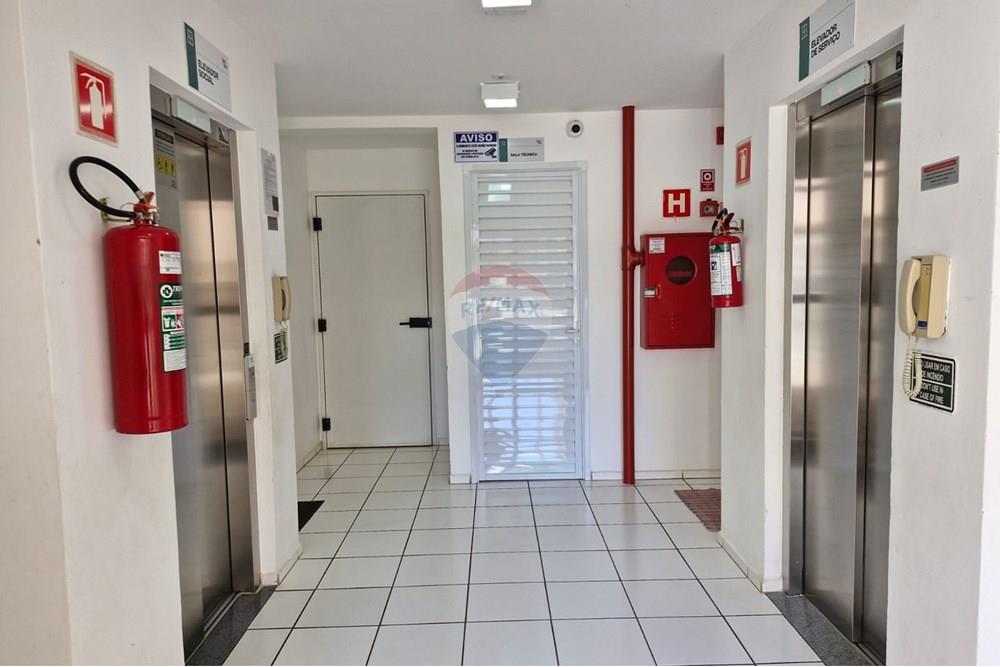 Apartamento - Alugar - Valinhos , São Paulo - Hall elevadores.jpg - 690851002-149