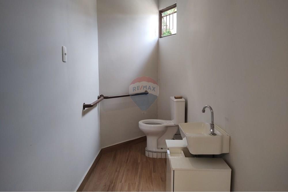 Casa Comercial - Alugar - Jundiaí , São Paulo - WhatsApp Image 2026-03-30 at 16.31.34 (2).jpeg - Banheiro - 690791223-1