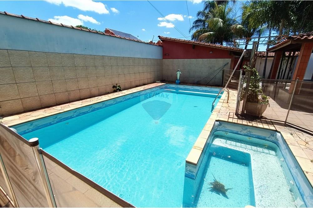 Casa - Alugar - Piracicaba , São Paulo - Generated Image October 20, 2025 - 4_46PM.jpg - 690781069-104